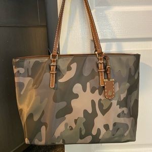 Tommy Hilfiger Camo Tote. Worn Once